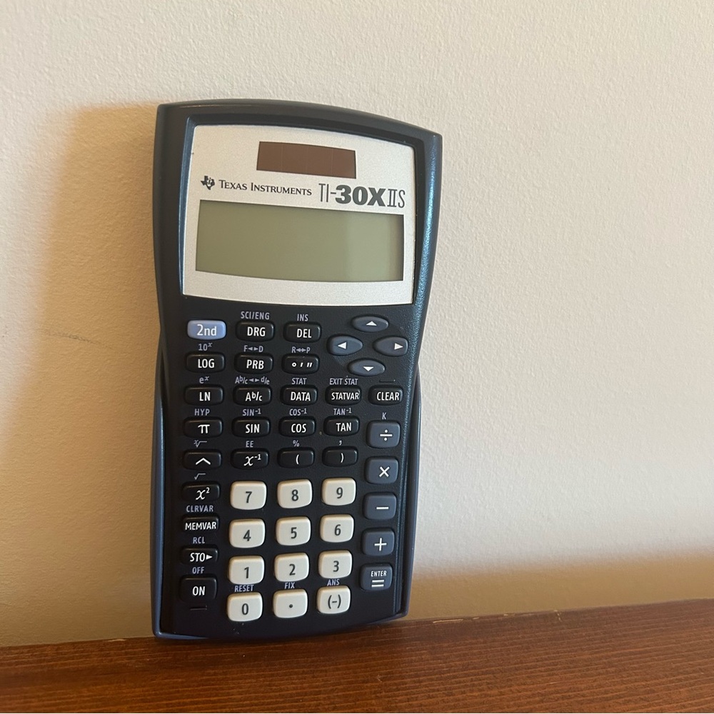 Texas Instruments-30 XIIS Calculator - Picture 3 of 4